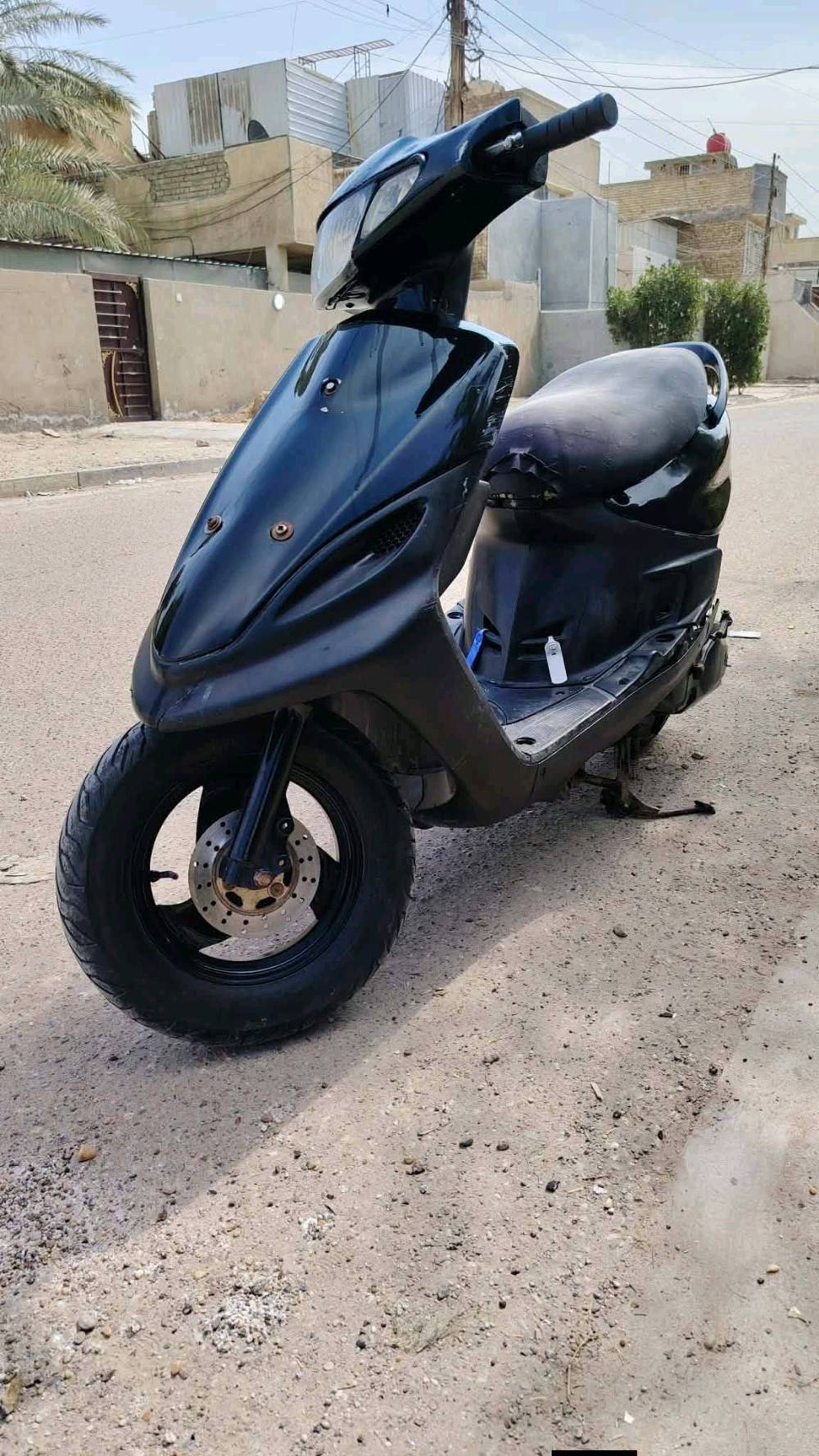 ماكس قچمه 120 دراجة جديدة محرك نظيف  ومامفتوح.كهربائيات كلها شغاله شلعة ومعدل فول فقط تحتاج باتري مكانها بغداد الشعب.الجمعيات.سعرها 250  .***********