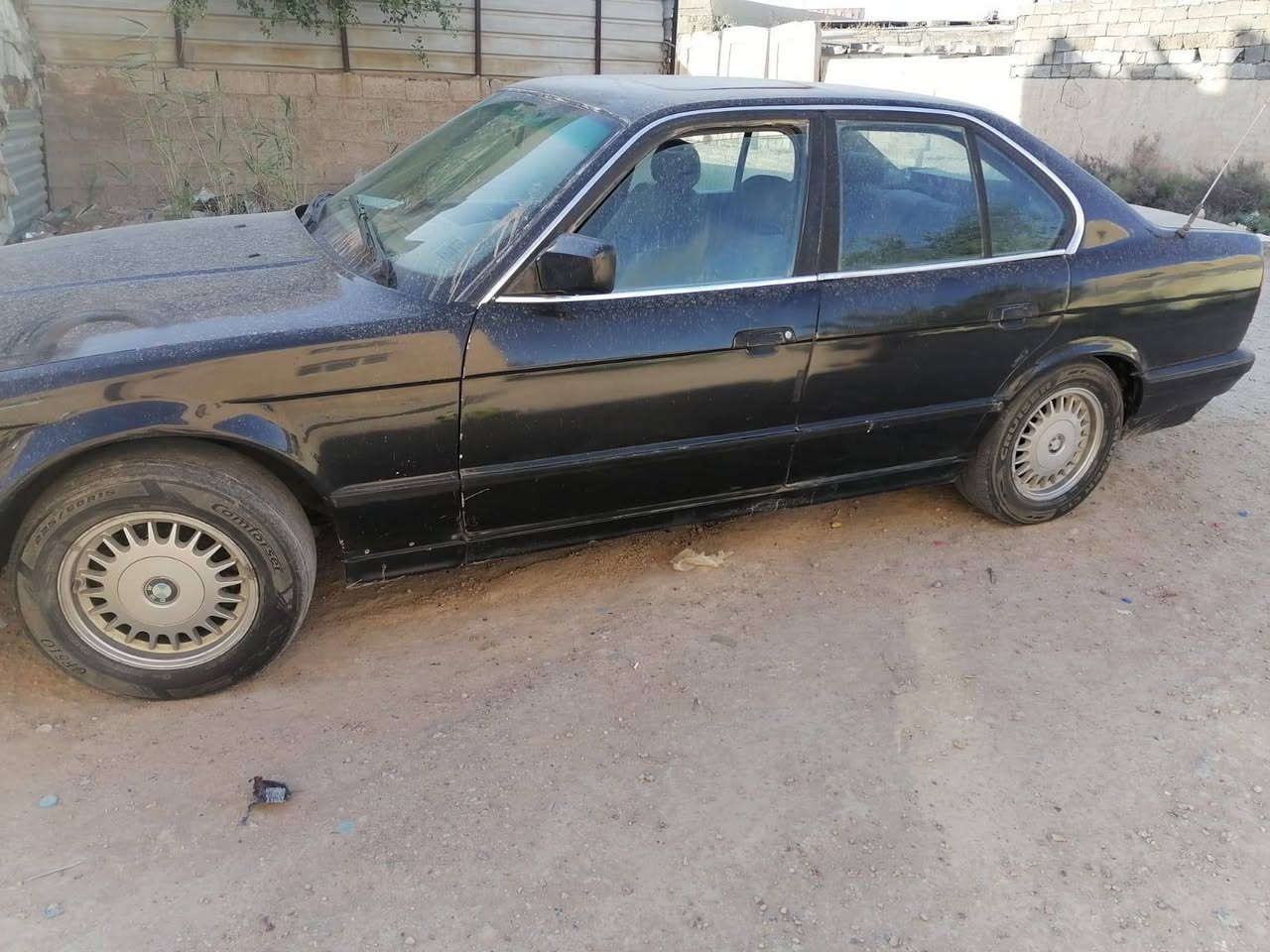BMW   موديل ٩١
حجم ٥٢٥
محرك مسكر عدل
رقم صلاح الدين الماني
كير عادي
مكان ابو غريب 
السعر ٣٣
رقم صاحب السياره
*********** وبي واتساب
