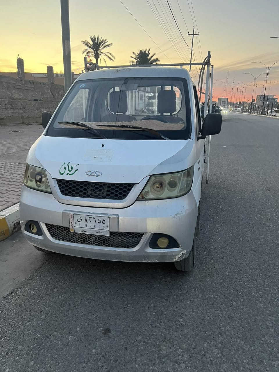 للبيع..
عموشة شيري ٢٠١٣ مسجلة رقم بغداد مشروع وطني وسنويتها لل٢٩وصاحبها من المنطقة وتحويل مباشر محرك وكير مكفول شاصي مابي كسر ولا خياس كهربائياتها كلها شغالة..
سعر / ٣٣ ورقة ومجالها قليل 
للتواصل /***********
