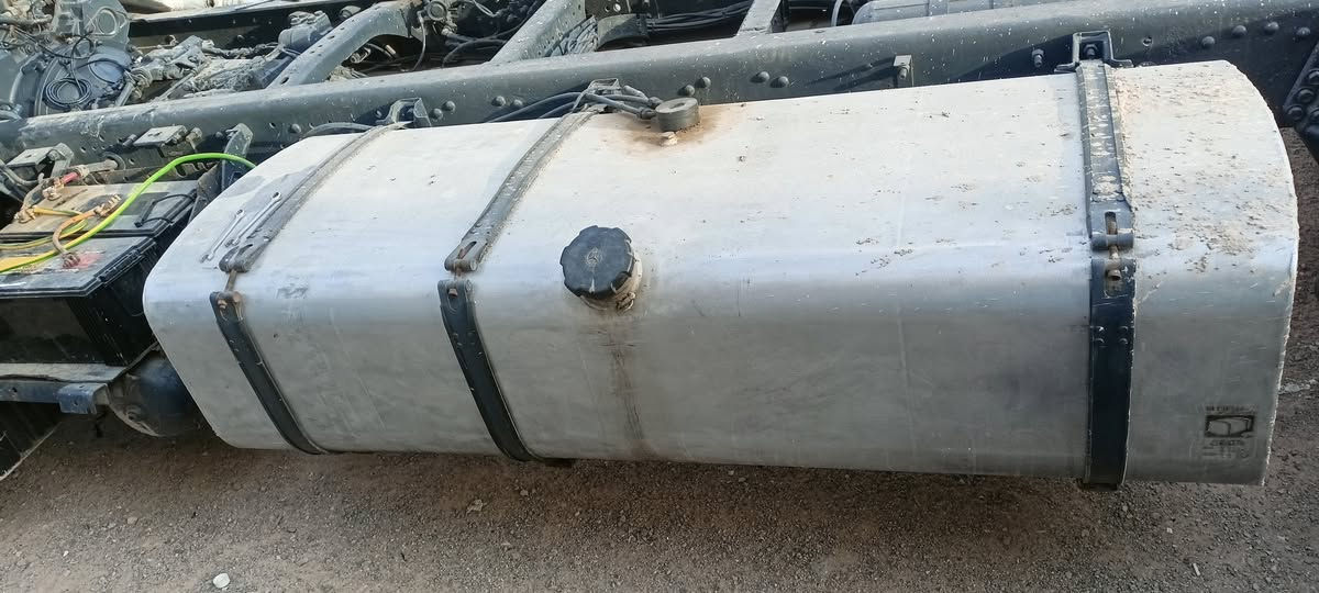 البيع تانكي فافون 680لتر كامل 
*********** البصرة
