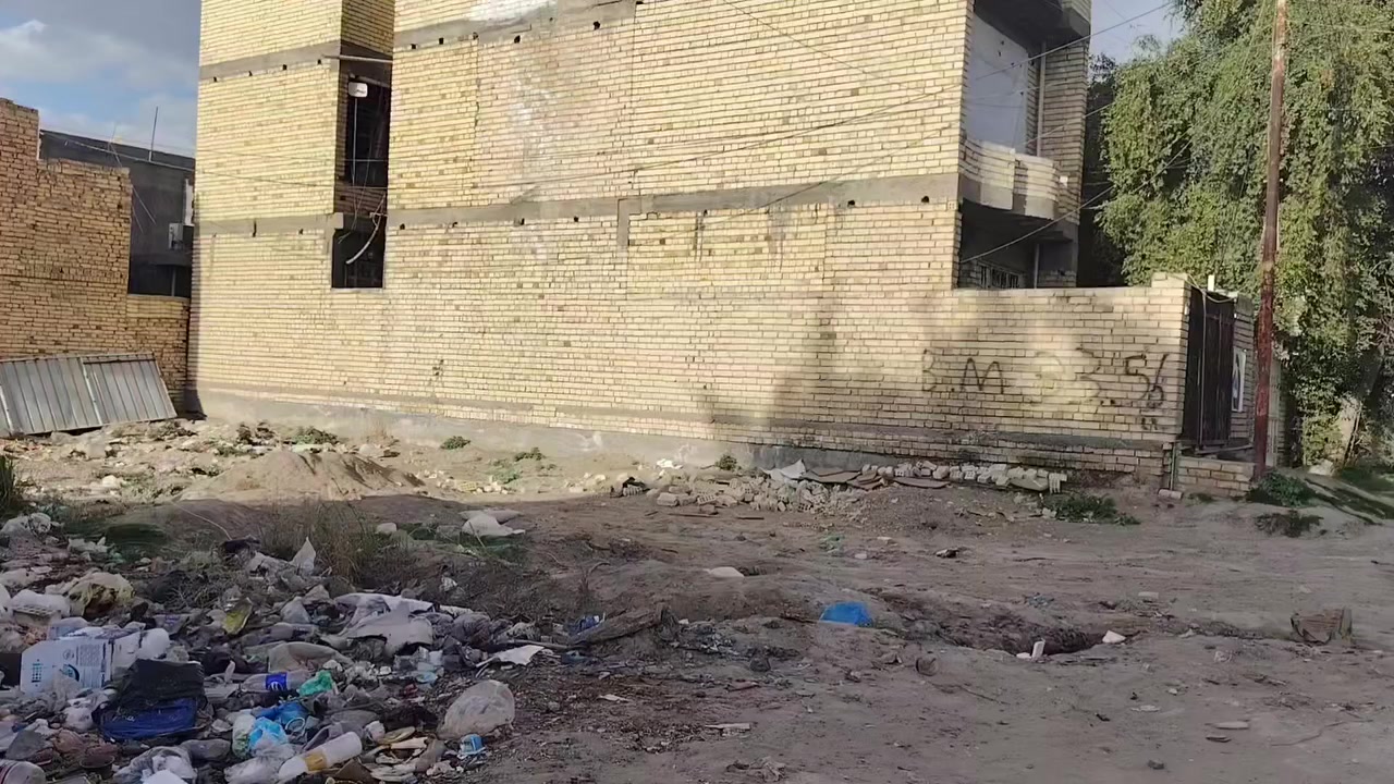 للبيع قطعة أرض 50 متر مجاور شارع 60 منطقة الضباط
قطعة أرض 50 متر واجهه 5 نزال 10
موجوده ركن و بصف الركن 
منطقة الضباط شارع ابو فاطمه المضمد
مجاور شارع 60
سبع البور طابو ملك صرف
للأستفسار مراسلتنا على الواتساب
مكتب حيدر حنون للعقار
موقع المكتب في بداية شارع بلقيس
***********
