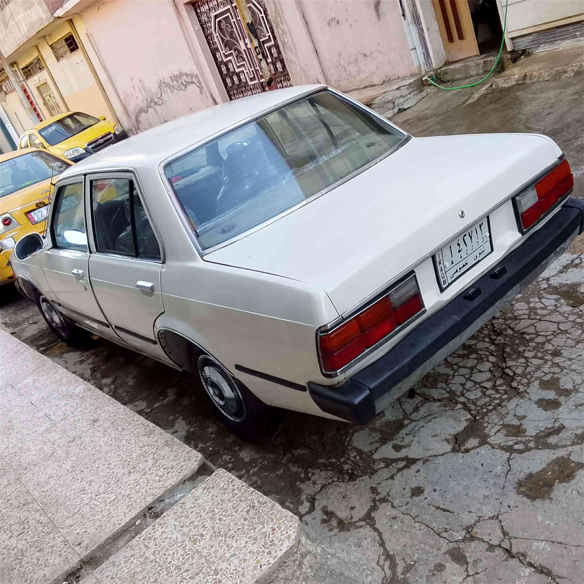 للبيع اكرونه موديل ٨١. مكفوله من محرك وكير وشاصي وباتري وطخم تاير كلو جديد الشرعي اني اتريد وكاله او تحويل حاظر كاربون بنزين بيه وعدل اتفول بي السياره جديده ومابيه اي نقص وهذا رقمي *********** ***********

