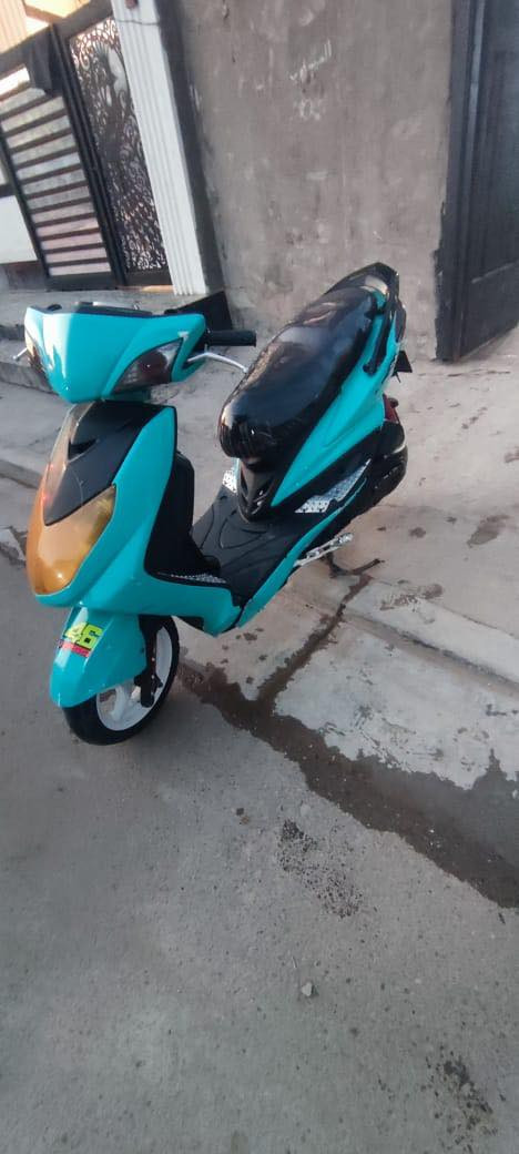 دراجه سكنس للبيع دراجه ختم واحد بلادي صلنصه رياضي مقفله مابيها نقص برغي واحد مكاني حي الجهاد بغداد السعر1200وبيها مجال للاستفسار***********
