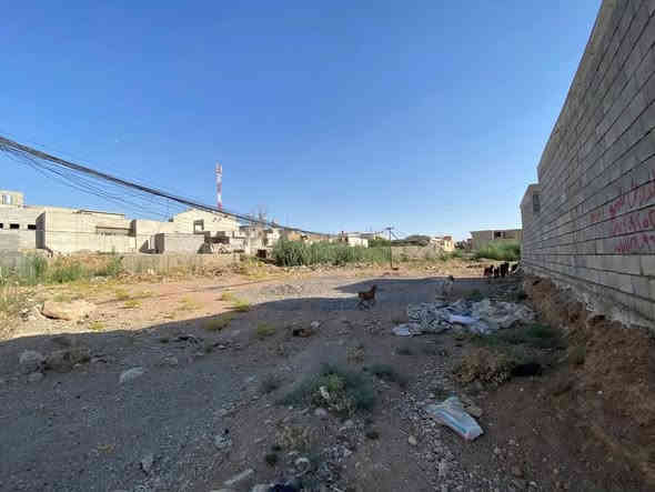 السلام عليكم قطعت ارض للبيع مساحتها 250متر يرهم بيع نص قطعه 125 متر بل قوسيات بشارع تلكيف يم مولده النعيمي ***********وتساب
