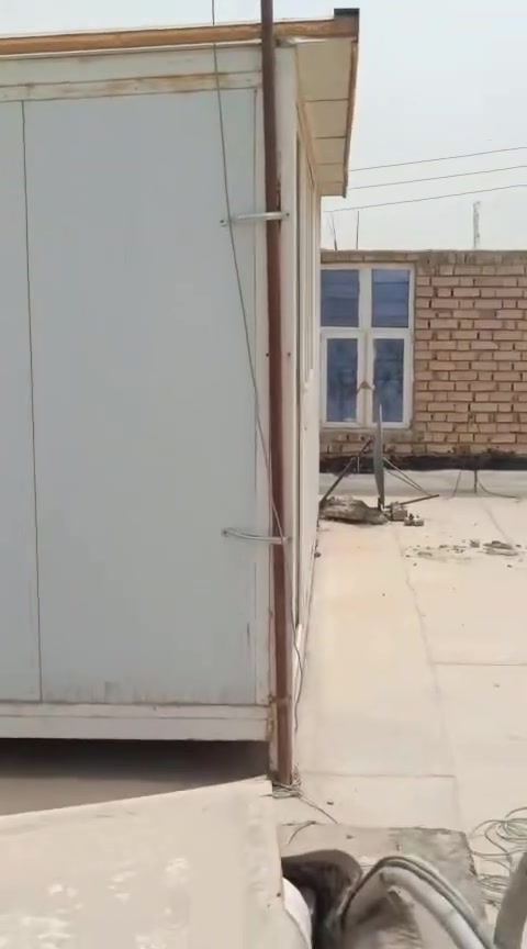 السلام عليكم
كرفان للبيع 
الطول 6
العرض 4
تزگام خاص 
السعر مليون و 800 قفل رجاءاً تره اخو ب مليونين و 600 بس لئن مستعجل ع بيعته اريده ب 1 و 800
رقم الهاتف *********** 
العنوان : النجف كوفه
