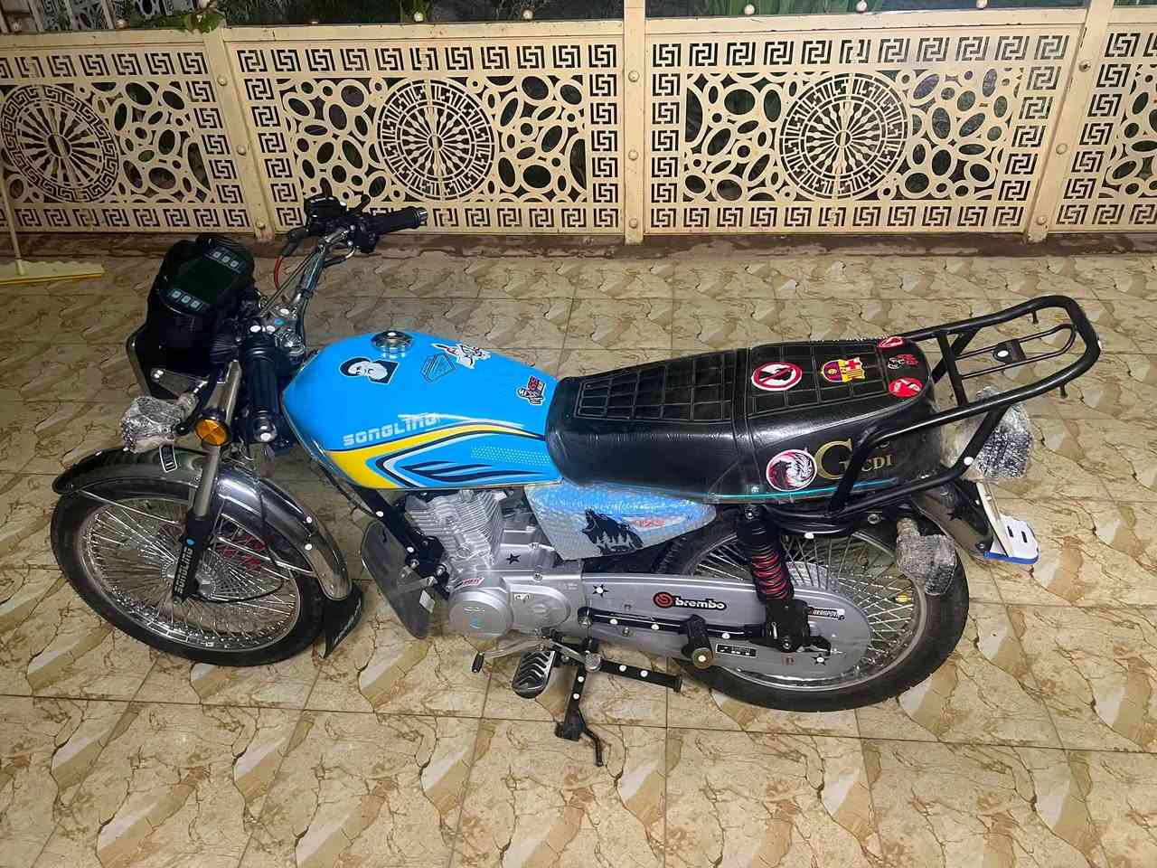سلام عليكم
لبيع دايكر موديل 2026 جديد صارله شهر من نازله من المعرض دراجه كفاله عامه حته من الشخط دراجه كامله اي نقص مابيه  سعر 775 وبيه مجال مكان ديالى الخالص  الرقم ***********
