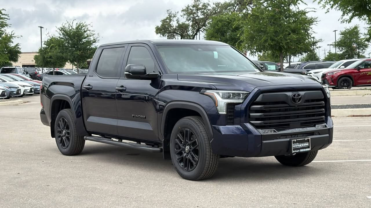 البيع بسعر البنك المركزي ..
🇺🇸2026 TOYOTA TUNDRA LIMITED
🇺🇸تويوتا تندرا ليميتد 2026
🇺🇸كلين تايتل 
🇺🇸مدة الوصول 50يوم 
🇺🇸موقع السيارة ولاية تكساس .بورن 
💎محرك بنزين i-FORCE V6 مزدوج التوربو (سعة 3.4 لتر).
💎عجلات ألومنيوم قياس 20 بوصة.
💎مقاعد مكسوة بجلد "SofTex
💎مقاعد امامية مدفئه مبرده 
💎فتحة سقف بانوراما
💎نظام صوتي متميز (JBL) بـ 12
💎Apple CarPlay/Android Auto
💎نظام التحذير من الاصطدام الأمامي واكتشاف المشاة.مثبت السرعة التكيفي الذكي.نظام التحذير والمساعدة في البقاء داخل المسار.مراقبة النقطة العمياء (BSM) مع تنبيه حركة المرور الخلفية.كاميرات محيطية بزاوية 360 درجة.
تواصل خاص ..


**إذا كنت صاحب هذا الإعلان وتريد حذفه لأي سبب، رجاءا أرسل رسالة إلى الدعم الفني**