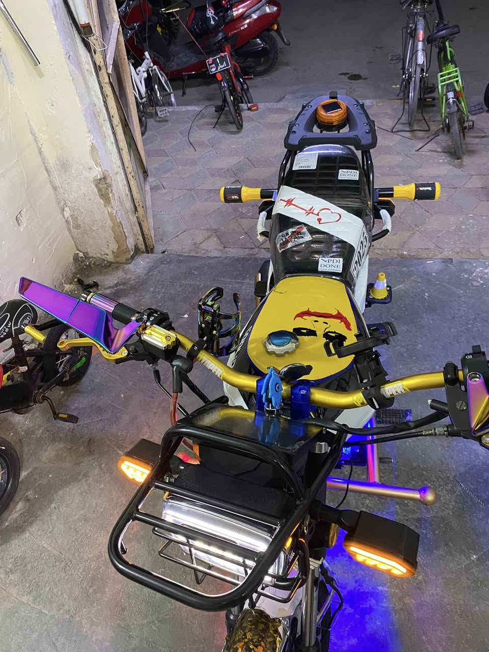 مليون و 200 
***********
