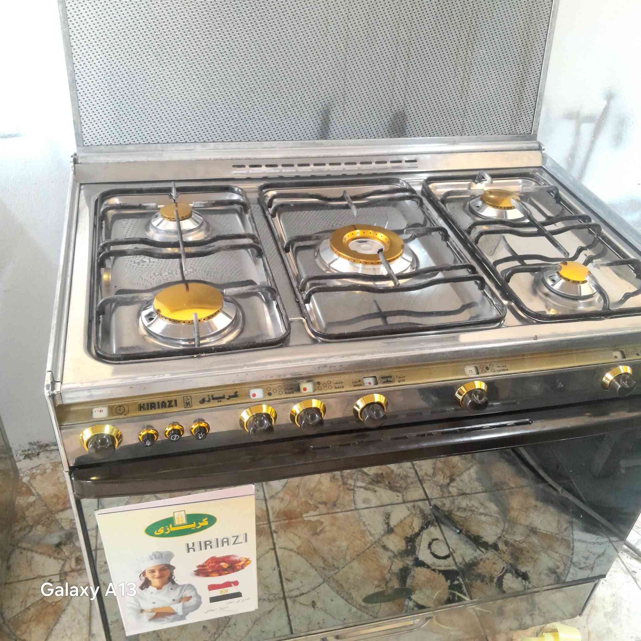 يالله طباخ كريازي استيل باب اول اخو الجديد كوله شغال وعلى الفحص بيع او مراوس عندك طباخ قديم اراوسك مع الفرق العنوان حي النداء شارع المكاتب وتساب مازنجر موجود ***********
