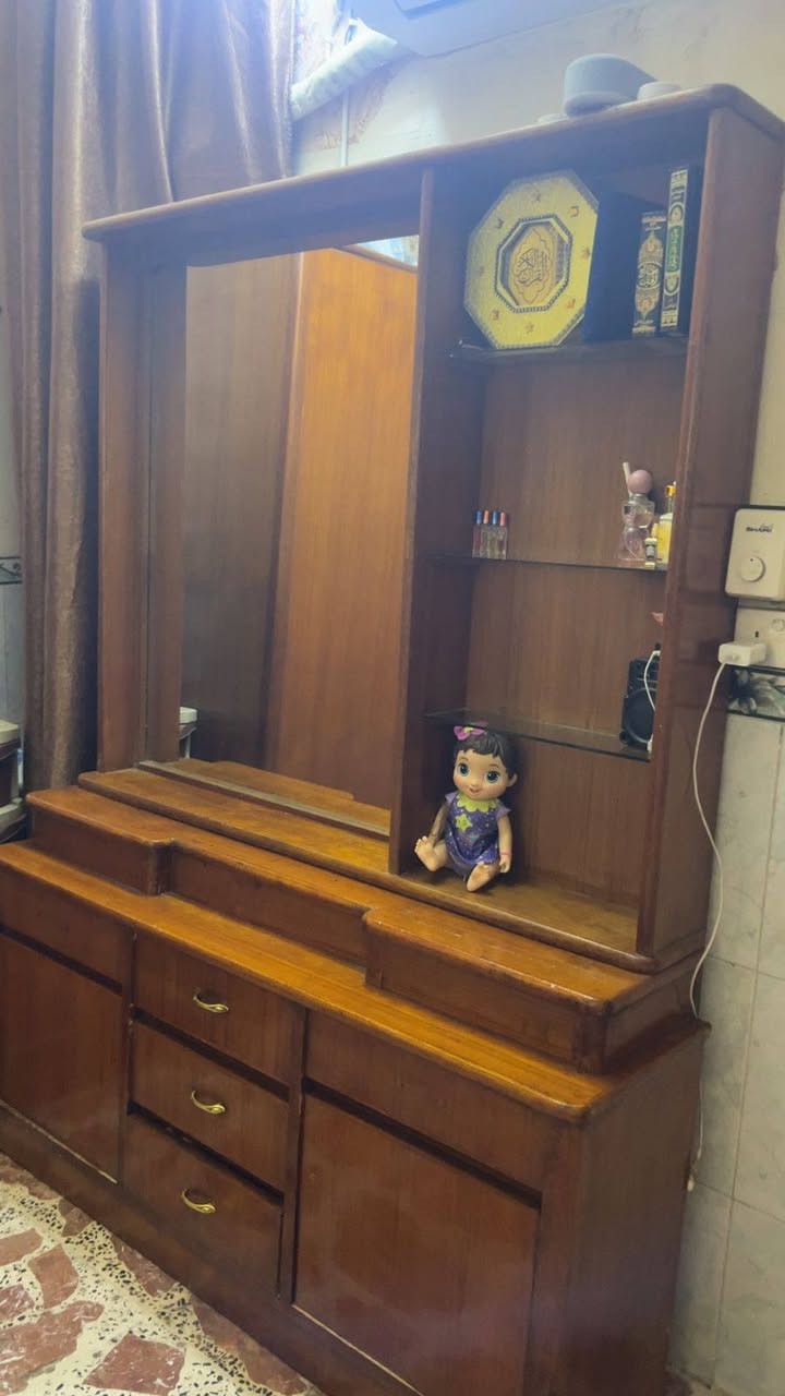 غرفة نوم  صاج خشب عراقي بدون الكنتور 
السعر 350
للستفسار ***********
