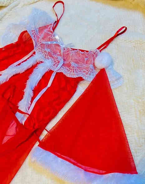 🎄 موديلات كرسمس 🎄

سيت نوم كرسمس نسائي انيق متكون من ٣ قطع 🎅💃🩲
تصميم جذاب بخامة ناعمة شيفون ولمسة فرو راقية، مثالي لسهرات رأس السنة 🎄
خفيف ومريح ، ويبرز الأنوثة بذوق راقي 💃💃

القياسات : فري سايز يلبس من وزن 50 الى 80 كيلو 

اللحجز راسلونا خاص ***********
