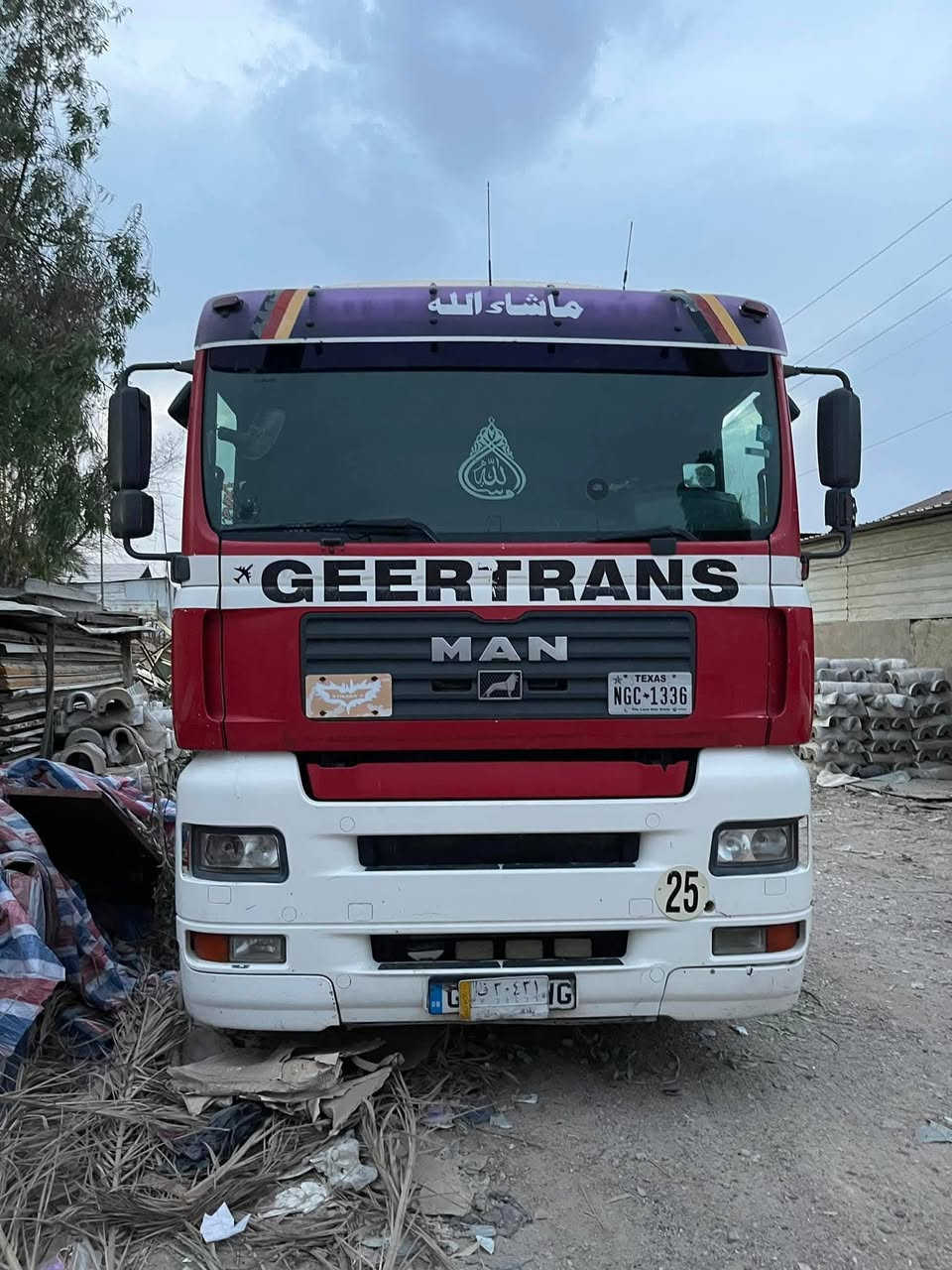 السلام عليكم مان تيكه 2004بم ونوزل 410 كير اوتماتيك عرجه تخم تاير رقم بغداد مشروع وطني سنويه2028مربوطه فلات 4محاور تبريد بلادي ثلج ❄️ عربانه المانيه 3دناكير ومكان الرابع موجود طول 13/20 دناكير 13مدور   تايرات العربانه نص عمر  السياره جاهزه للشغل /
المكان بغداد الكماليه 
لاستفسار/***********واتساب
