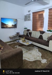 شقة للبيع عمارات الطاقة ابورمانه تتكون من ثلاث غرف وصاله ومطبخ وصحيات ...
