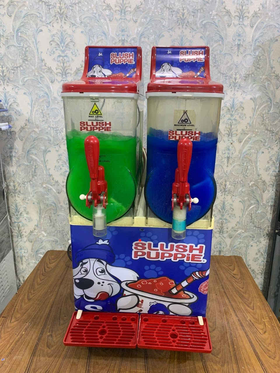 السلام عليكم
جهاز ازبري اسباني 
عدد 3
نظافه 90%

***********
