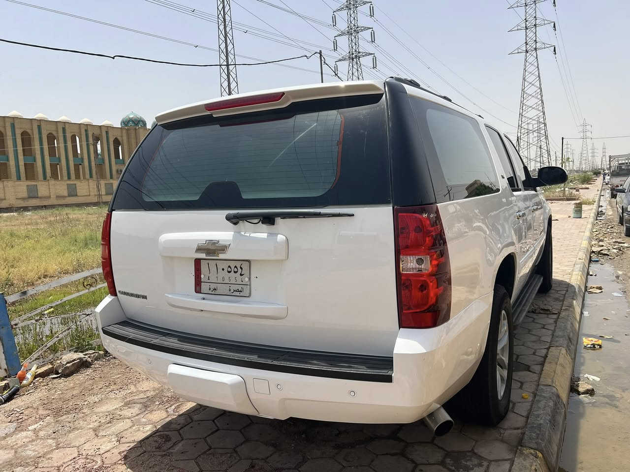 السلام عليكم شوفر للبيع السياره جاهزه مشروع وطني راعيها بلكوت تحويل مباشر السياره متعوب عليها مكان السياره كوت خطها مهران بغداد ***********
