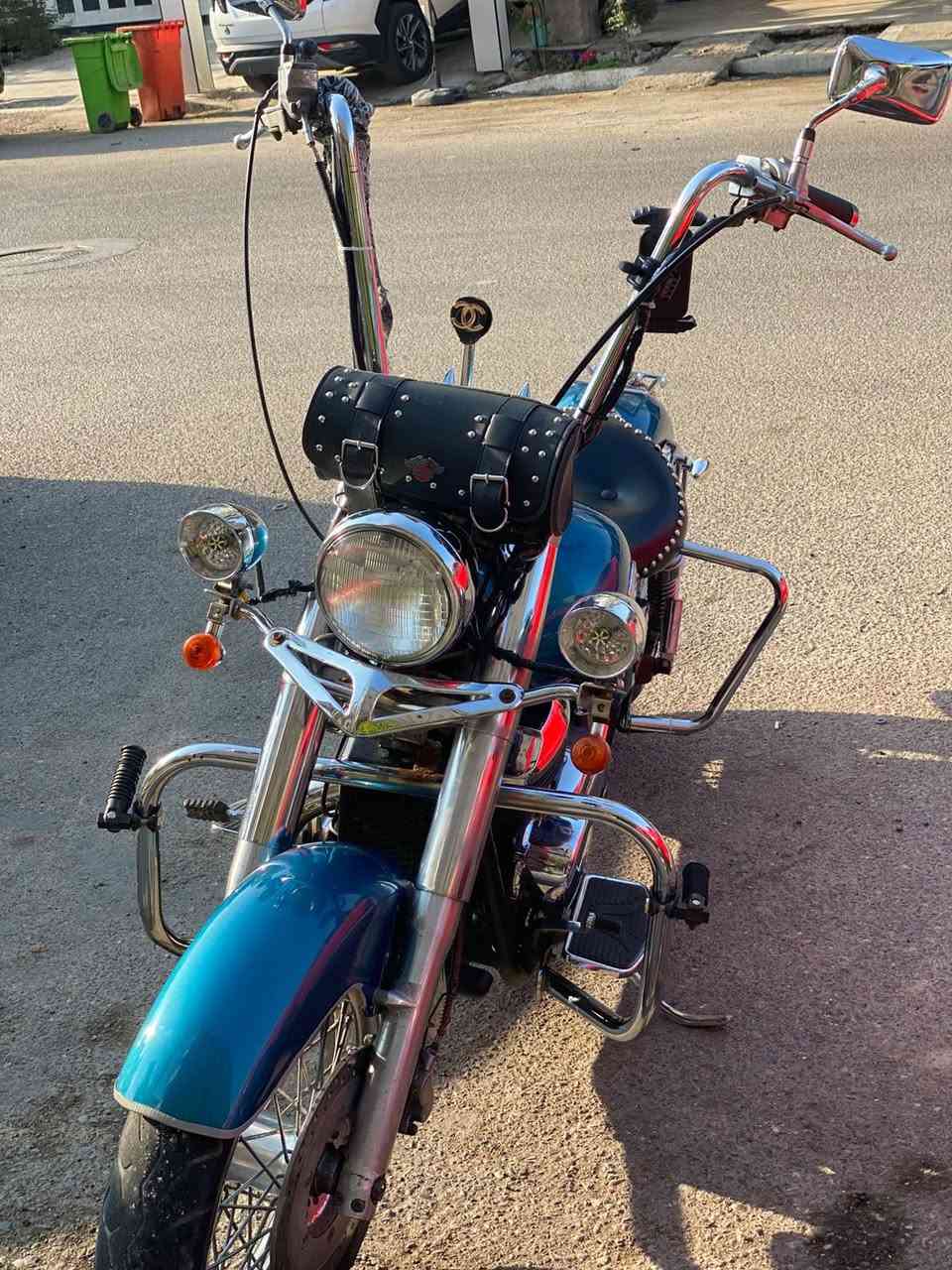 سلام عليكم دراجه هوندا شادو كلاسك ياباني مكفوله بعده جديده كلش محرك 400 ادوات بدون اوراق ماشيه 37 بس دراجه جاهزه ومزوده الاخر شي مكاني بصرة سعر 20 ورقه وبيها مجال تواصل ***********
