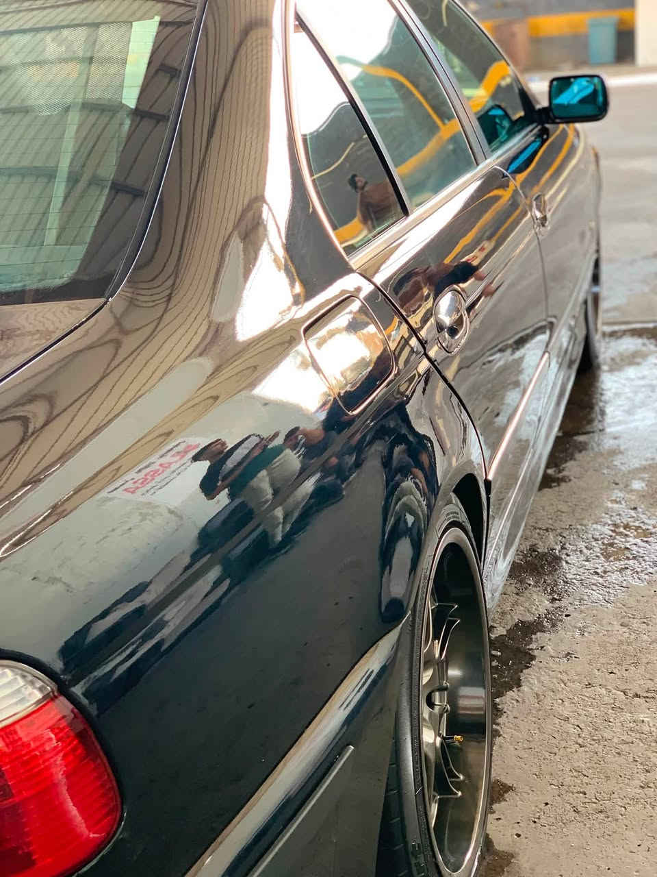 BMW سەقەڕ
مۆدیل2001
فول مواصفات 
مەكینە 528
لێدراوێكی پێشی لای سەكنی هەیە هەموو شتێكی بە شەرت
سعر85$
***********
***********

