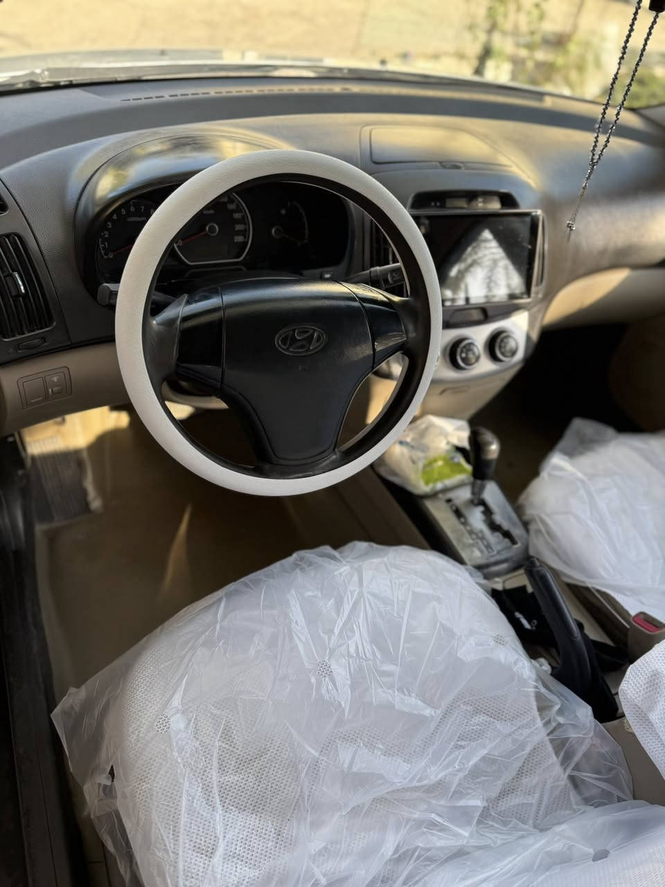 2011خليجي
1600 مكينه 
حداديه تخم تاير
تبريد عوزه بس غاز
سنويه لل28 
مصبوغه حزام بدون ضربه قويه
ترايك وين ميعجبك مكان السياره كربلاء 
الحسينيه 96 وبيه مجال حك جيتك
***********
