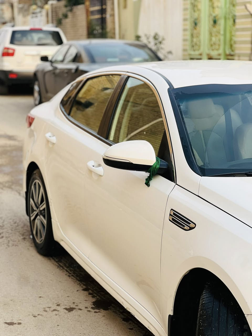 السلام عليكم 
كيا اوبتيما موديل 2020 (خليجي)
محرك (2400)
ماشية(95)
ويلكب كروم حجم 20
قطعتين تبريد 
لد نهاري 
رقم اربيل هزة وسنوية جديدة 
مكاني واسط الكوت 
استخدام شخصي 
السعر 192 وبيها مجال للشراي 
***********
