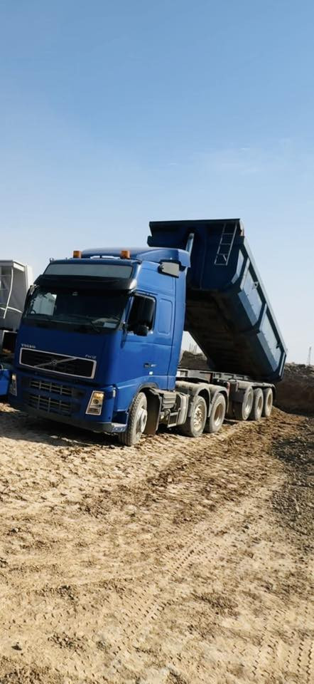 *********** بيه واتساب *********** ستفسار  البيع فالفو 2003 460 محرك شخاطه سنويه جديده +برادجديد+هزه جديده 2031سنويه تنتهي تخم تاير مكان كركوك
