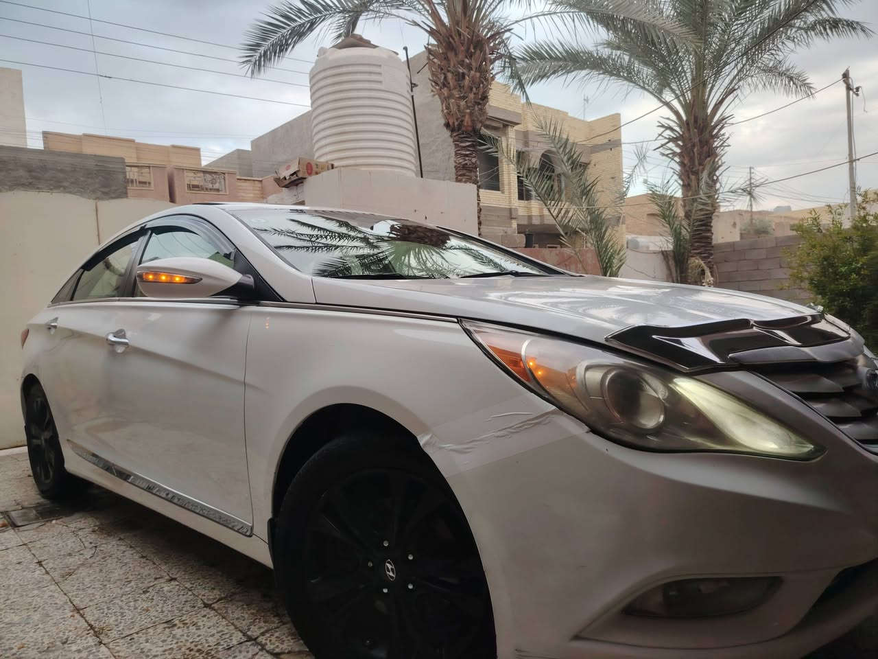 بسم الله ماشــــــــــــــاء الله الله يبارك 🔥🔥
الـنوع : HYUNDAI
الفــئة : SONATA          
اللـون : ابيض           #نضيف_فول
سعـة المحـرك : 2400🔥
بـنزين اصليه 🔥
الطـلاء : جاملغ امامي خلفي وباب خلفي جه يسرئ
خَـاليـة مِنَ القَصْ و الخياس ✋
سـنة الصـنع :2013❤🌤
الحـالة : مُمتَــٰـازَة ✅
إستيــراد امريكي💥
رقم....♕الانبار 🇩🇪الماني  📋
الممـيزات :  ⤵️🎖 
فتحه سقف
بصمه تشغيل وابواب وصندوك💯
كشنات جلد💯
تدفئه تبريد مقاعد  امامي خلفي🥶
تبريد قطعتين 🥶
مرئئ عاكسه +اتصال💢
تبريد بيانو💯
سيدي چنچر6اقراص💯
اشاير بل مري جانبي💯
لايت زنون امامي اصلي 💯
تحكم ستيرن جهتين 💯
كشن كهربا💯
دمام دشبول خلفي بلادي شغال صوت طرب 👻💯
ويل كب بلادي حجم 17 اصلي مطلي اسود لامع 💯
صاجي ملكي اسود داخل بل كامل
وستيرن صاج اسود ملكي بلادي
اسود ملكي🍯 🍓 
انضمه💢💯
نضام ايكو
ABSنضام
كروس سرعه
اشاره ترحيب 
العيـوب : لا يوجـدْ بإذنِ الله 💯
المسـافة المقطـوعة :  163 الف  KM 
نـاقل الحـركة : أوتوماتــگ - Auto
طـريقـة الدفـع : گـــاش - Cash 
او مراوس
____________________
للإستفســار أگـــثــر ↘️⬇️↙️
السعر :  123 
رقـم الهـاتف : ***********
                     
المـكان : الانبار الرمادي شارع 20
