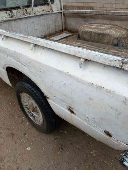 بيكم البيع موديل  ثمانين  رقم صيدامه  بيه سنوه بيه  صدر تيارت محركه
نضيف مابيه شي***********
