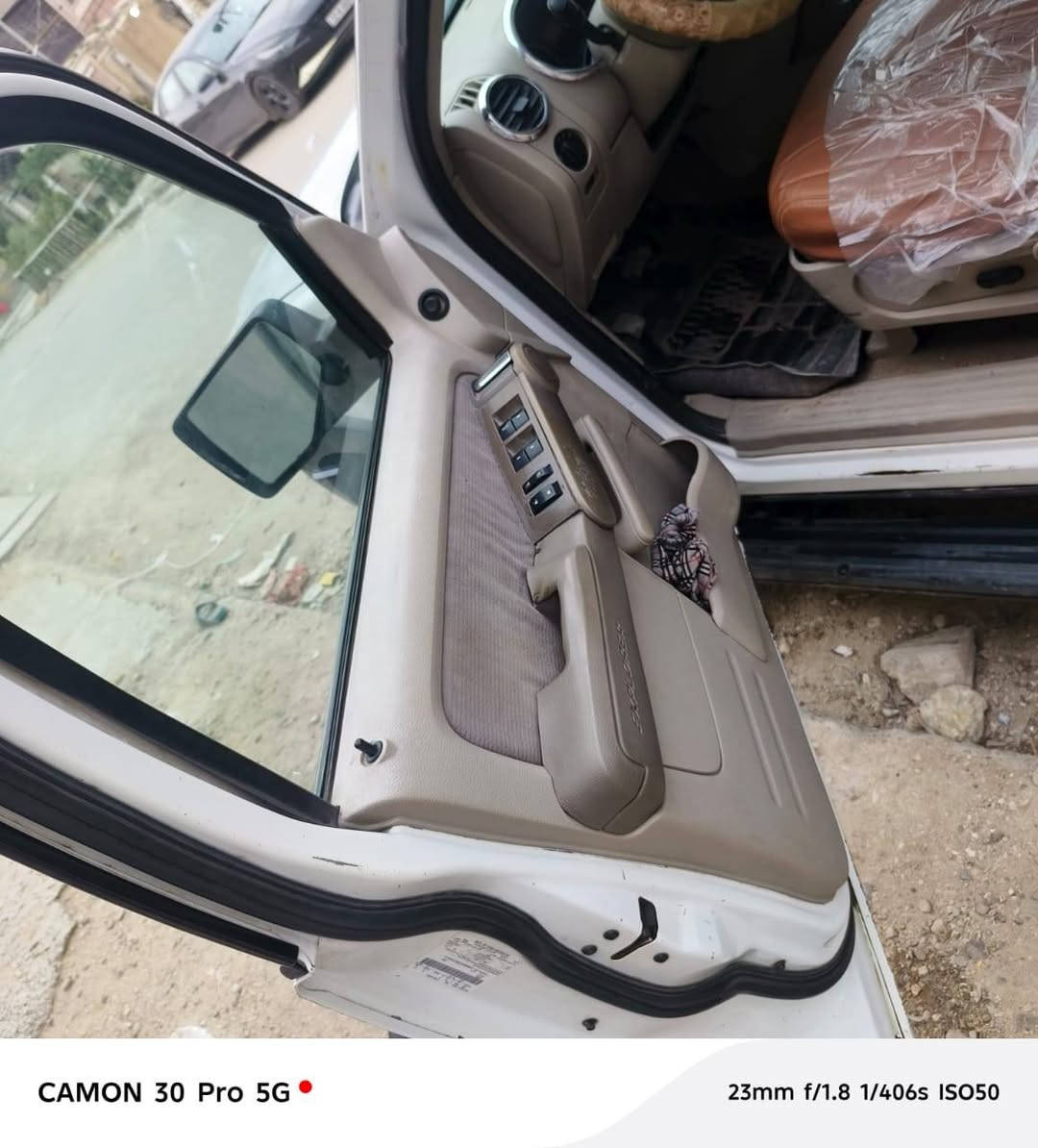 السلام عليكم فورد اكسبلور مزاد موديل 2007 اوراقها كامله سبعه راكب تبريد ٣قطع سعر ٦٥ مكان بغداد الكماليه
***********
