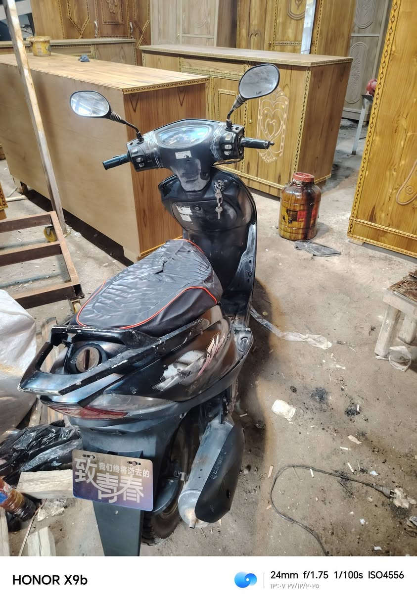 سلام عليكم دراجه ماكس للبيع مكينه ما مفتوحه سعره٦٠٠ وبيه مجال دراجه نضيفه ***********
