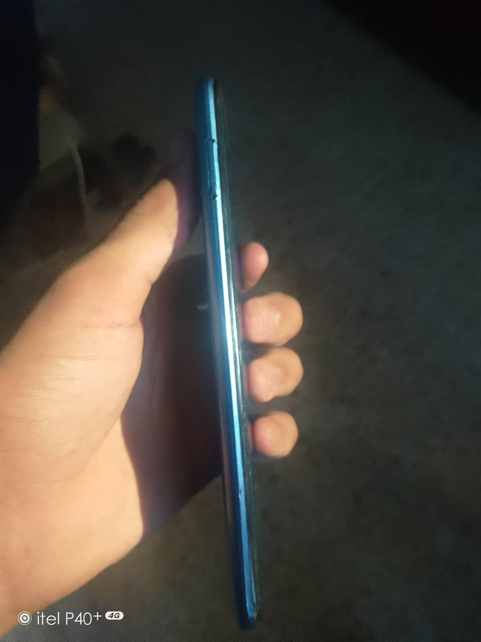 سلام عليكم تليفون للبيع 
itel P37 Pro
بذاكرة تخزين داخلية بسعة 64 جيجابايت وذاكرة وصول عشوائي (RAM) بحجم 3 أو 4 جيجابايت.
5000 مللي أمبير
السعر 70وبي مجال 
مكاني بغداد مدينة الصدر 
تواصل واتساب ***********
