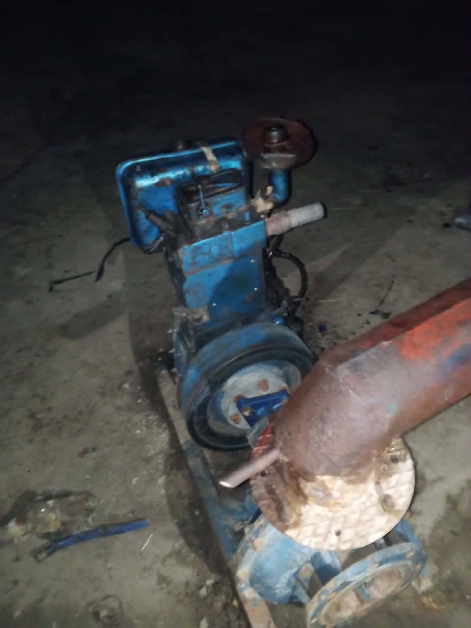 السلام عليكم ماطور للبيع ابو 10 النوعية توب لاند ابو الكف ماطور نضيف خنزيره مامفتوحه شرط الشغل بدون صونده المكان ناصرية قضاء قلعه سكر ب 400 وبيه مجال ***********
