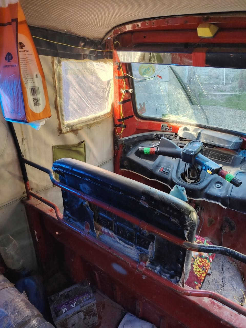 السلام عليكم  تكتك تي في اس للبيع
بدون اوراق موديل 2018 عطله بس كوره تكتك تجي وشوفه
سعر 1800 وبها مجال

رقم  
***********
