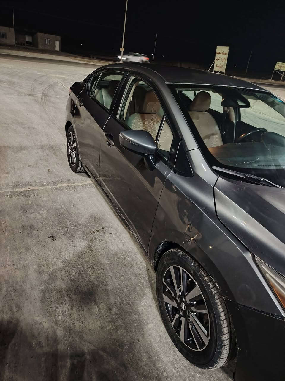 السلام عليكم
نيسان فيرسا للبيع

موديل 2021 

معوقين بيه وكاله عامه
دوشمه عامه
صدر جديد
تخم تاير جديد
بيه بنيد مبدل وطخات بسيطه موضحه بل صور
السعر 90 
اللااستفسار اتصال ***********
