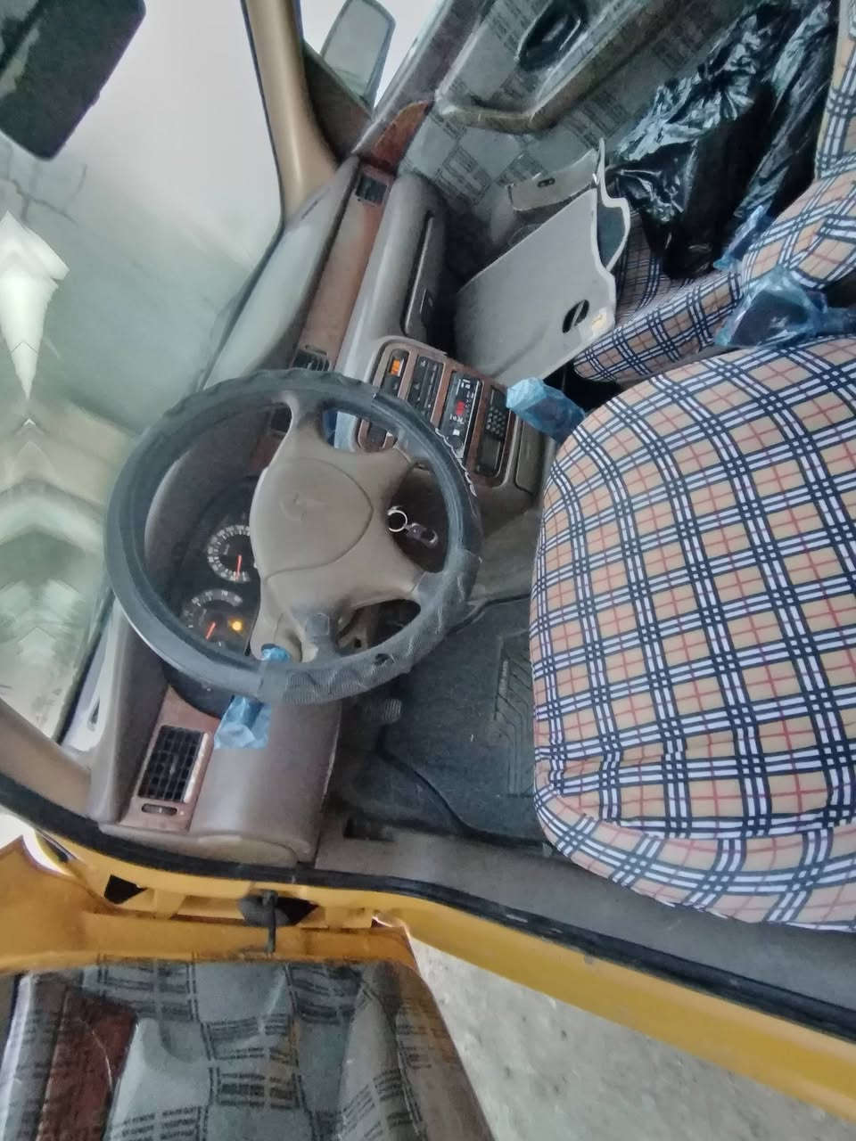 سمند 2011 رقم بابل مكينه وگير وحداديه وتخم تاير كله جديد الگشر مكفول من ضربه رشيته عام لان جارده عظم كلش حلو السعر ٣٣ وبيه مجال للشراي عليه غرامات ٤ اوراق يقطعهن اليشتري للاتصال ***********
