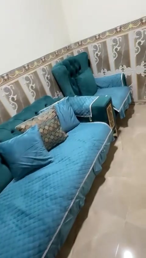 مرحبا
تخم للبيع ١٠ مقعد نظافته ١٠٠٪ اخذته ب١٢ ورقه واريد ابيعه هسه ب٧٠٠ الف وبيه مجال قليل كلش تكمه ومرتب ويصير سرير همات ورجليه ستيل ذهبي
مكاني القادسيه


**إذا كنت صاحب هذا الإعلان وتريد حذفه لأي سبب، رجاءا أرسل رسالة إلى الدعم الفني**