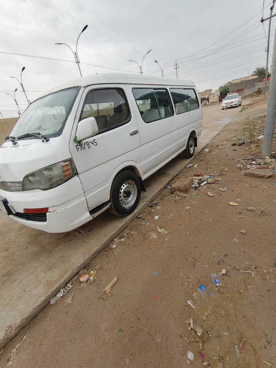 السلام عليكم
جنبي اجوان 2014    موصليه موصليه 
السيارة  جاهزة مكينه حداديه اكسن باور  كهربائية باتري جديد زوج تايرات جدد.  السعر ب 38وبيه مجال مكاني ذي قار  ***********
