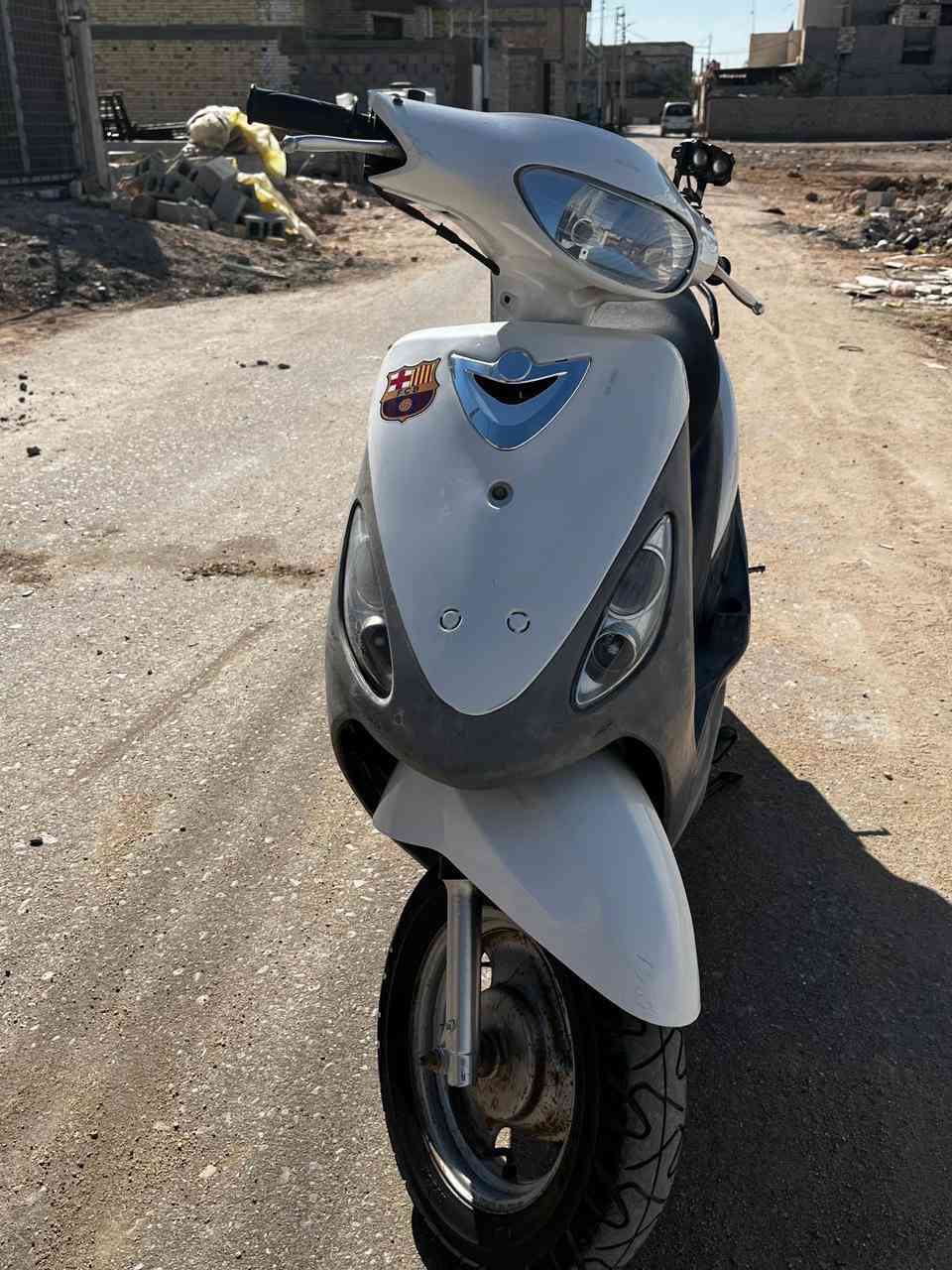 سلام عليكم دراجه ماكس قجمه للبيع دراجه حلوه ونضيفه شوفت عينكم وناعمه مفتوحه مره وحده كهربائيات كله شغاله السعر 575 وبيها مجال للشراي رقم***********
