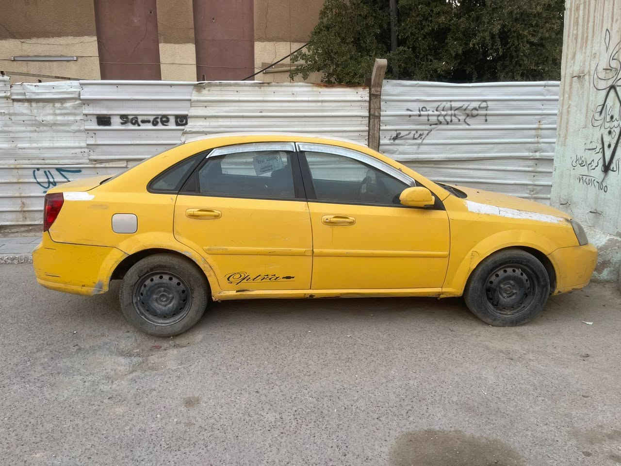 سلام عليكم اوبترا تكسي متروكة مطلوبة تقريبآ 600 الف السيارة ابيعلك كير كايم السعر 48 وبيه مجال بسيط مكان السيارة بغداد ***********
