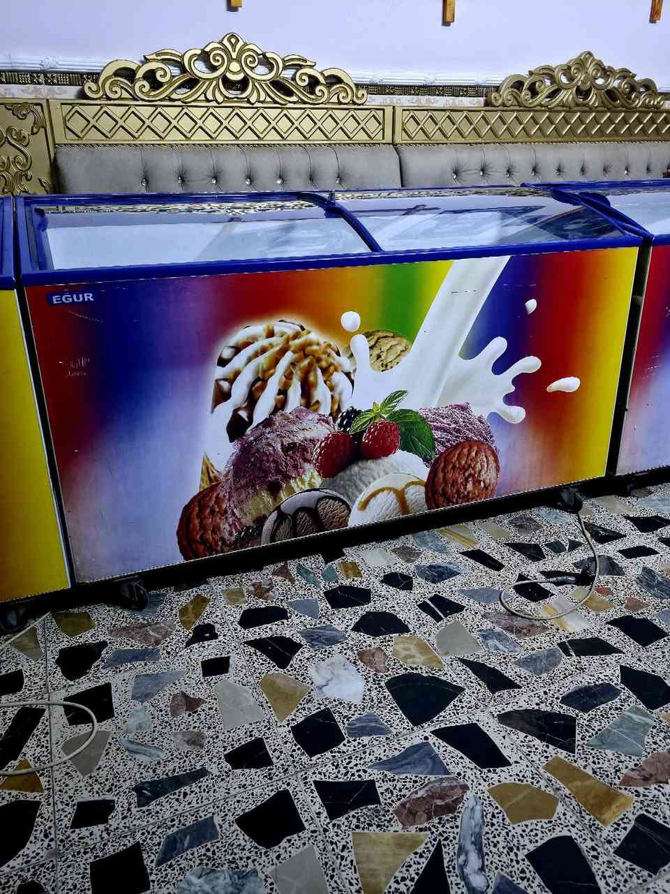 مجمدات للبيع عدد 5 شكل واحد حجم 18 قدم يعني متر و60 نضافة 100\100 شرط التجميد ماداخلات تصليح + مجمدات عدد ٢ حجم 16 قدم يعني متر و30 شرط التجميد ما داخلات تصليح للاستفسار أكثر الاتصال علا الرقم ***********
