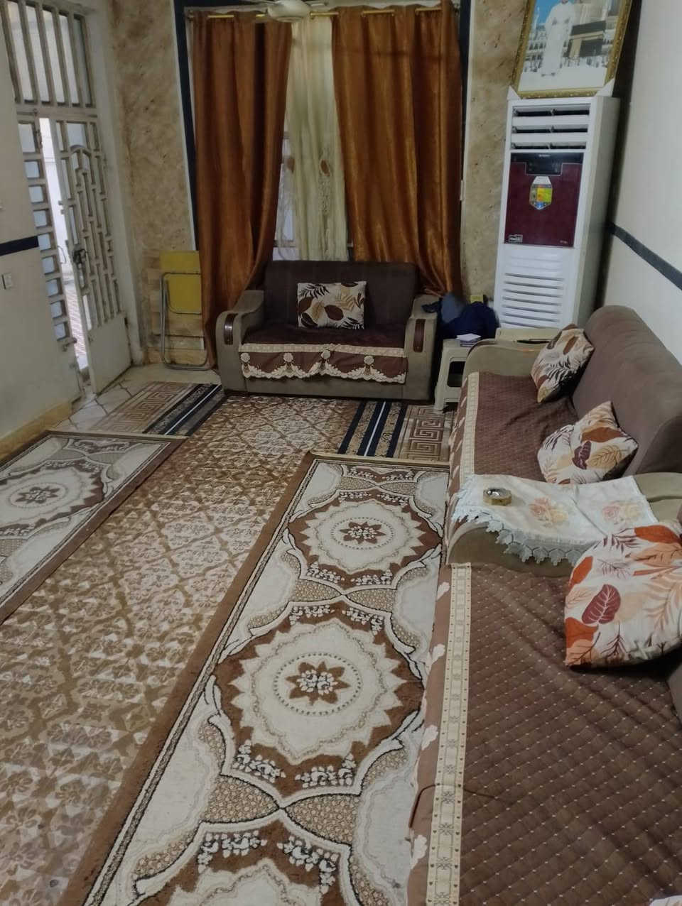 السلام عليكم بيت للبيع في حي الفرات مقابيل مدرسة الاقصئ
٢٠٠ متر
خدمات
تبليط
ماء
كهرباء
مجاري
مدارس ابتدائية متوسطة واعدادية قريبة عليه
تفاصيل البيت
٢ غرف نوم
صحيات خارجة وداخلية
مطبخ
وبراني
وكراج
للاسفسار الانتصال على الرقم او واتساب
***********
