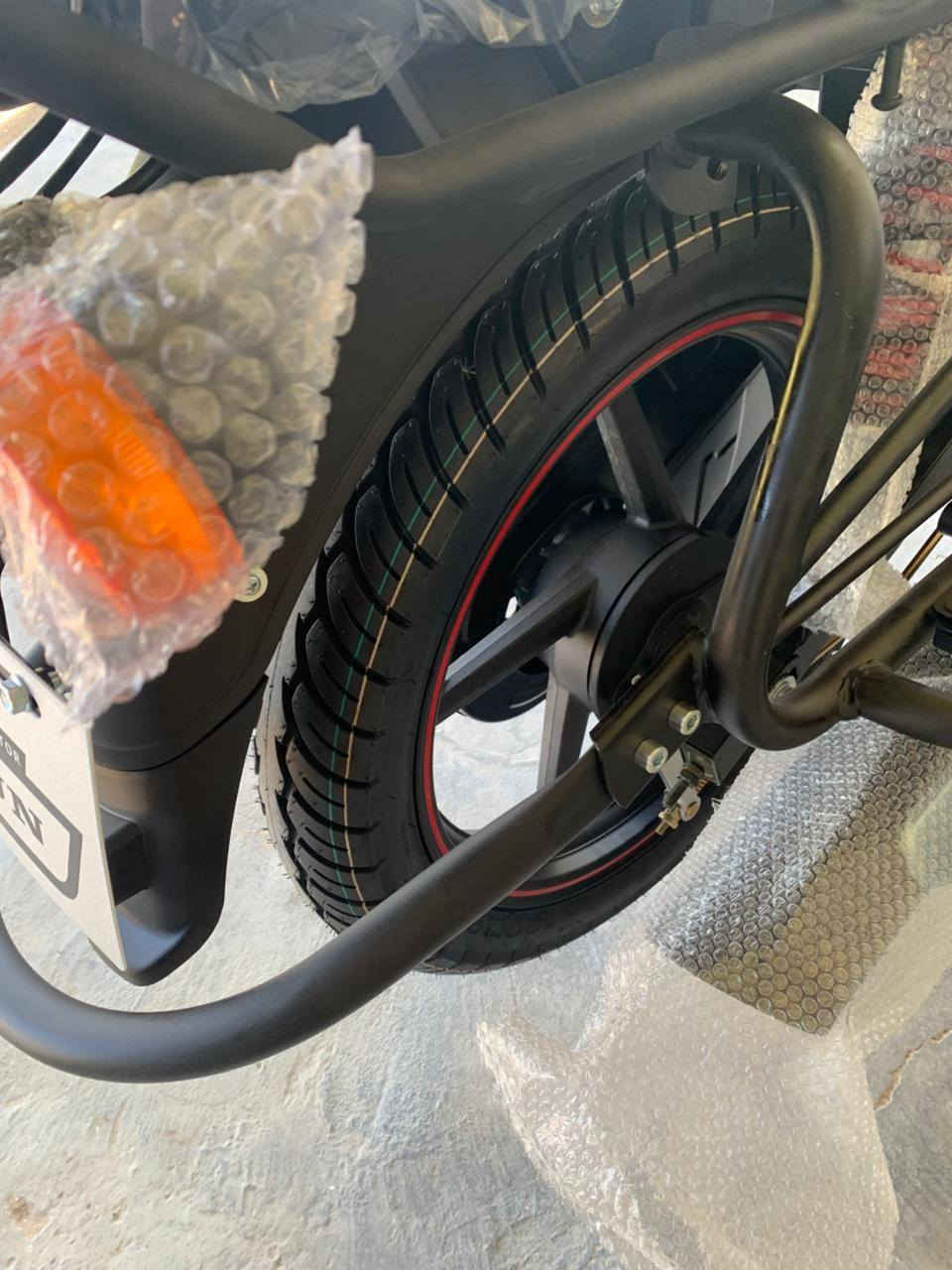 لون بنفسجي لبيع دايون موديل٢٥ زيرو زيرو صفر ماماشي مامفتر ويله مكينه ٢٠٠ دشبول إلكتروني أوراق اسكنر مكانه كربلاء  اخوان ممشتغله بيدك أدير بانزين وتشغل البارحه شديناها   ***********
