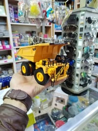 شاحنة • ححم ١٨