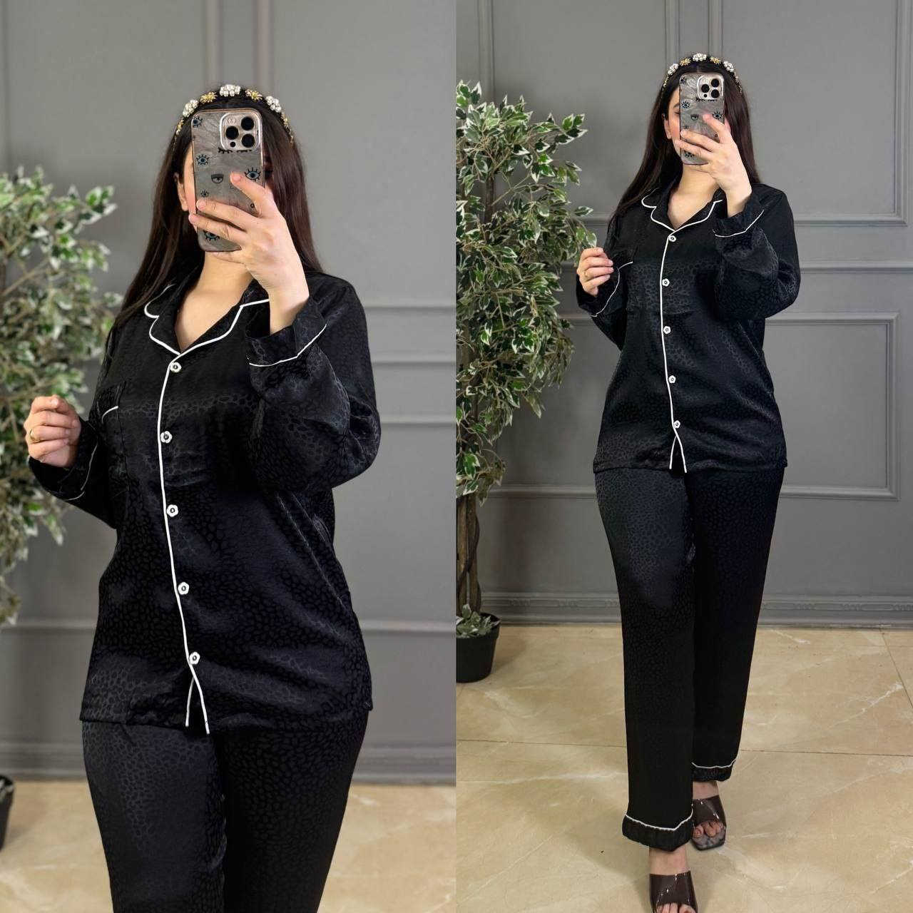 🔥 عرض خاص -تراك ستن حرير خامه بارد درجة أولى 🔥  
✨ المواصفات: 
💰 السعر:  
📦 الدرزن:95،000 دينار  
🚚 توصيل لجميع أنحاء العراق: 5,000


**إذا كنت صاحب هذا الإعلان وتريد حذفه لأي سبب، رجاءا أرسل رسالة إلى الدعم الفني**