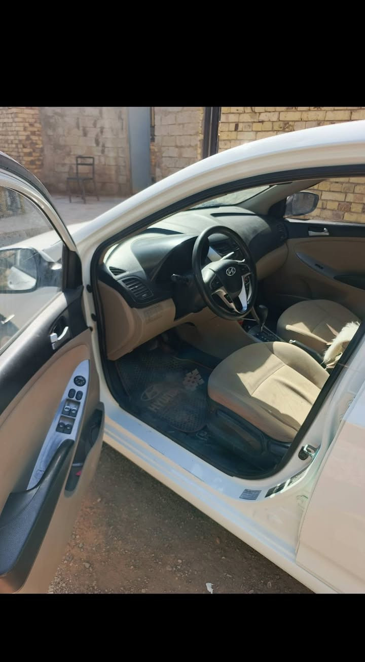 أكسنت للبيع مكفوله من كير مكينه صبغ ضربه  معجون سياره فول ماعدا الفتحه  تحكم استيرن جيهتين شاير مري بلاجكتور كامره حساسات شاشه رقم انكليزي 16
مداور ثاني يوم سعر ...115 وبيها مجال ....الاتصال على رقم سياره جديده عده الفتحه اتصل عله هذا الرقم *********** وتدلل
