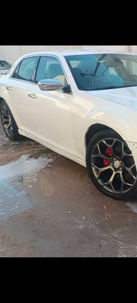 كرايسلر 300 • بيكب • أسود