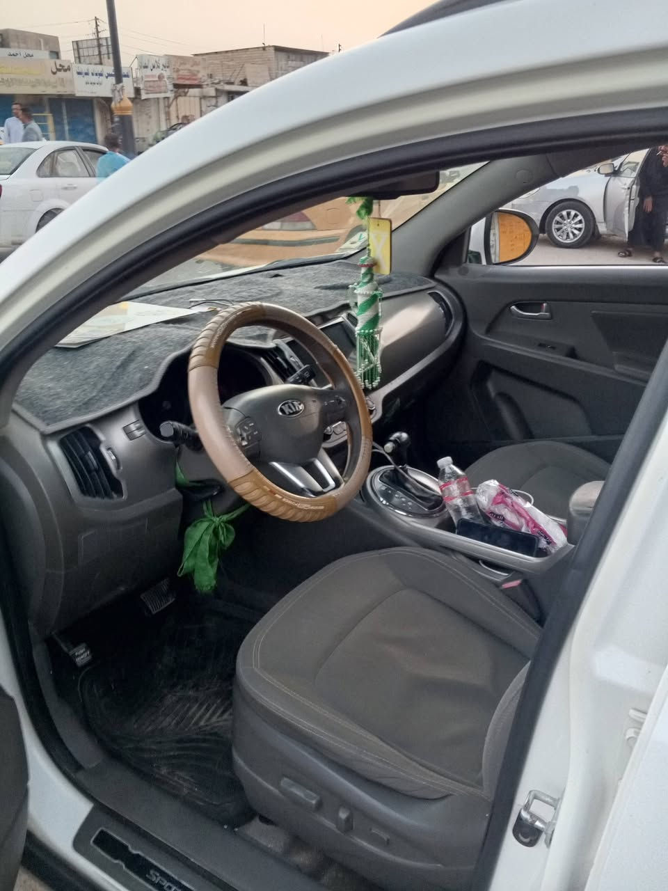 السلام عليكم سبورتج موديل 14سياره جهازه من كلشي بسمنه السياره سعر وتفاصيل اكثر خابر على الرقم عنوان ميسان ***********
