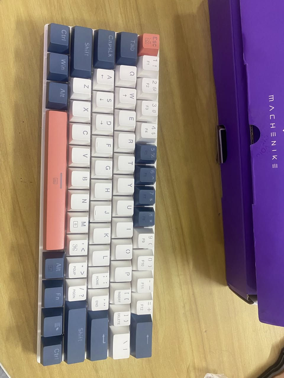 ب25 الف  متوفر توصيل ***********
