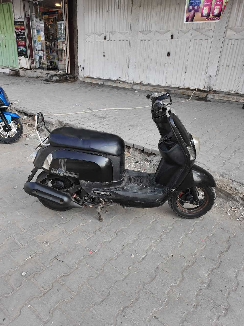 بوليسي نضيفة جدا كلها بلادية مكينة مامفتوحة لا دخان ولا دهن ولا صوت نكرة سلف بكل وقت سعر 650 الف بدون عملة
رقم الهاتف ***********
