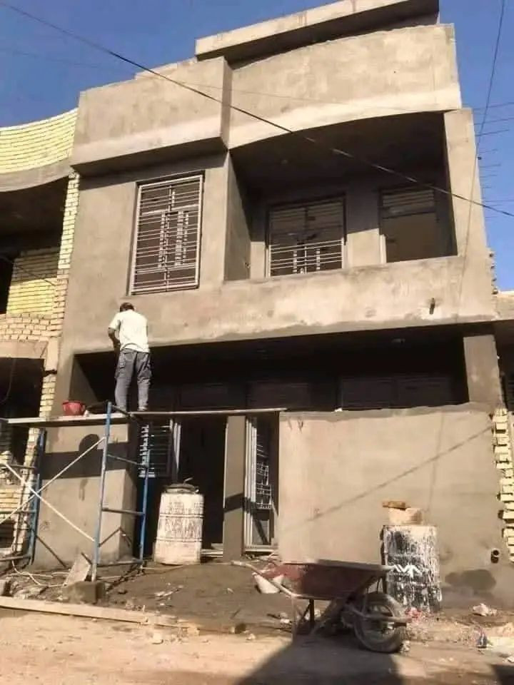 اسلام عليكم اني خلفة لبخ وتقطيع وتصفير وسقل وتطعيم وصبغ متفرغ شغل درجة اولى إلي عندة عمل خلي يراسلني خاص او واتساب***********
