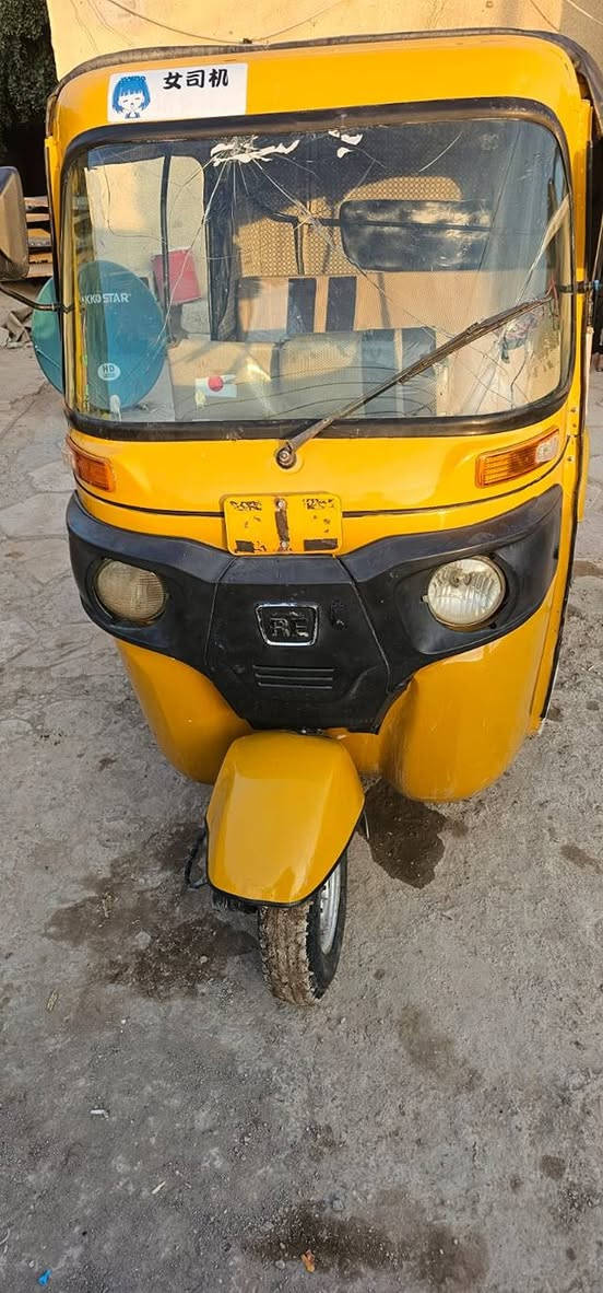 اوراق سعر ٣٤٠٠ وبيها مجال ١٨ كامله من كلشي ***********
