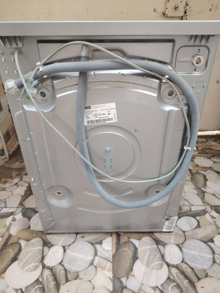 غسالة ملابس للبيع النوع نوال الكوري الاصلي حجم 12 كيلو شرط شغل وضمان 5 ايام..
السعر راسلوني خاص او مكتوب مراسلة تحت المنشور. موصل, نينوى


**إذا كنت صاحب هذا الإعلان وتريد حذفه لأي سبب، رجاءا أرسل رسالة إلى الدعم الفني**